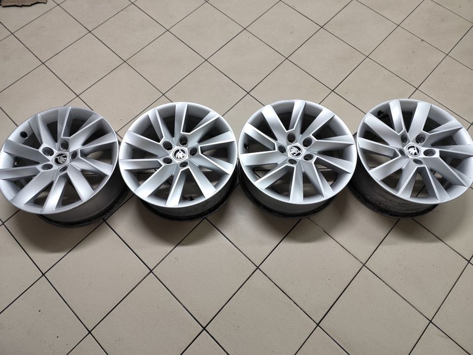 Диски R-17 5*112 7j et40 цо57,1 (Skoda, Volkswagen, Audi, Seat)