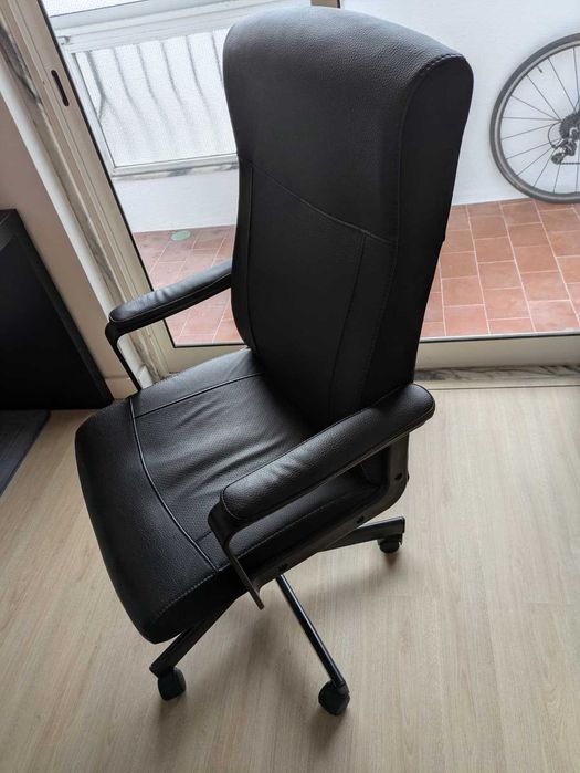 Cadeira de escritório MILLBERGET da IKEA – Como nova