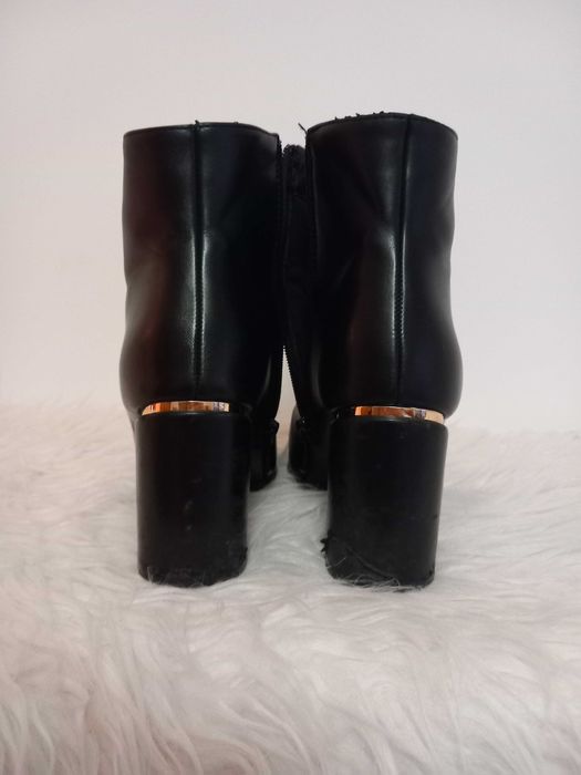 2 pares de sandálias ALDO & Seaside 37 Oferta de Botas