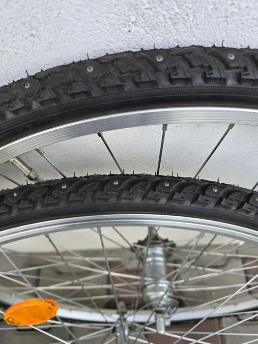 Opony rowerowe "zimówki" na felgach 28