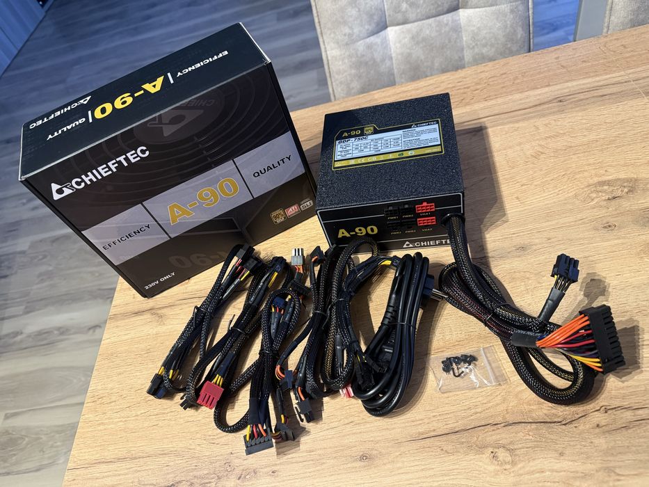 Zasilacz chieftec  a-90 gdp-750c