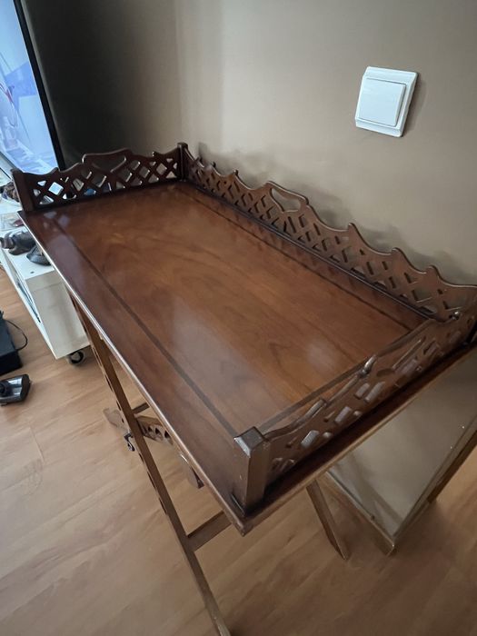Mesa/Tabuleiro com recortes