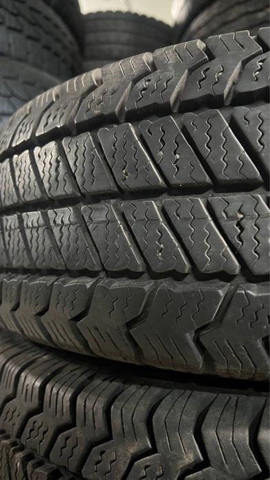 Пара зимової гуми 195/70/15c Barum