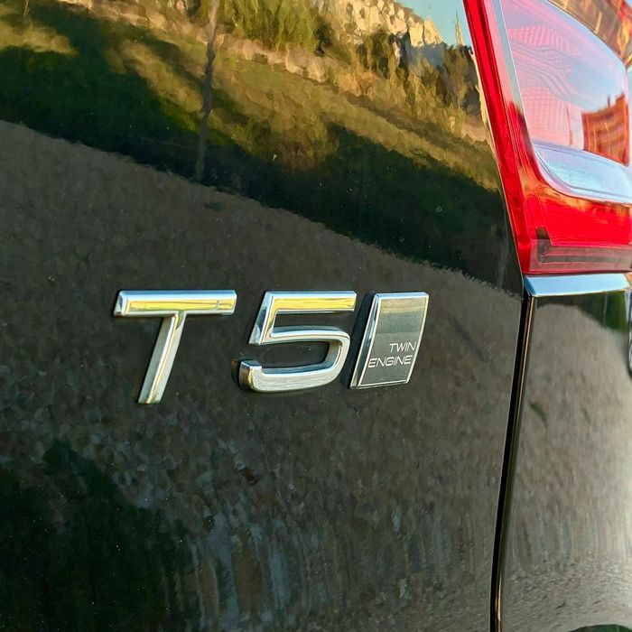 Volvo XC 40 1.5 T5 PHEV Momentum Plus