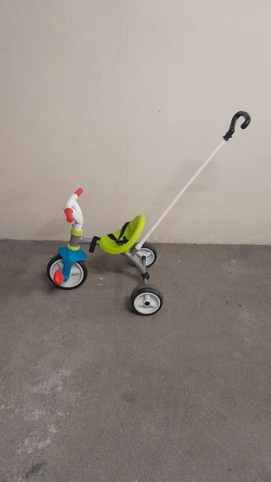 Triciclo de criança