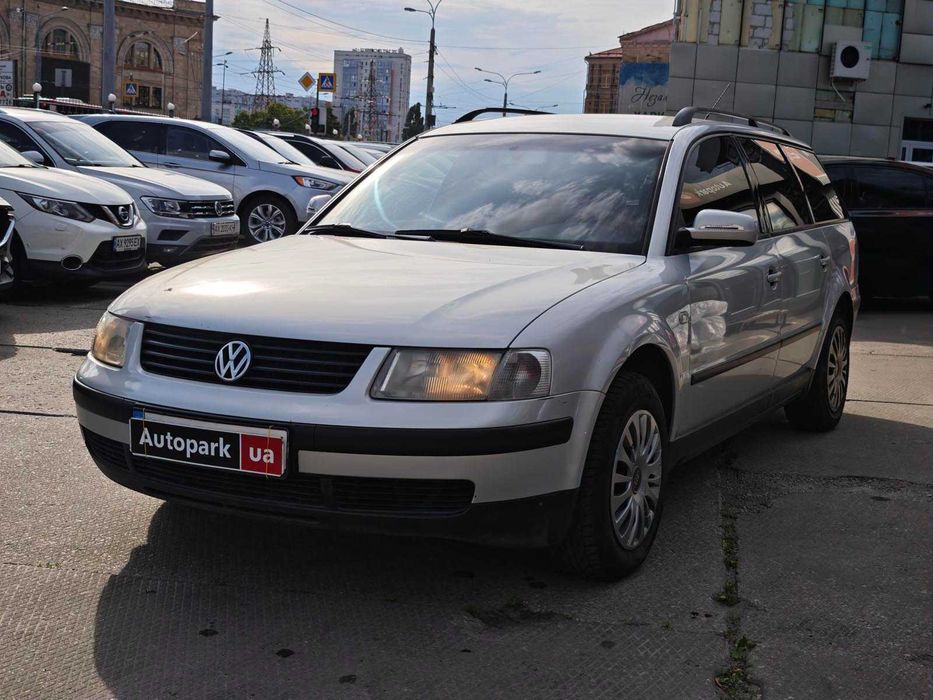 Продам Volkswagen Passat 2000р. #77177