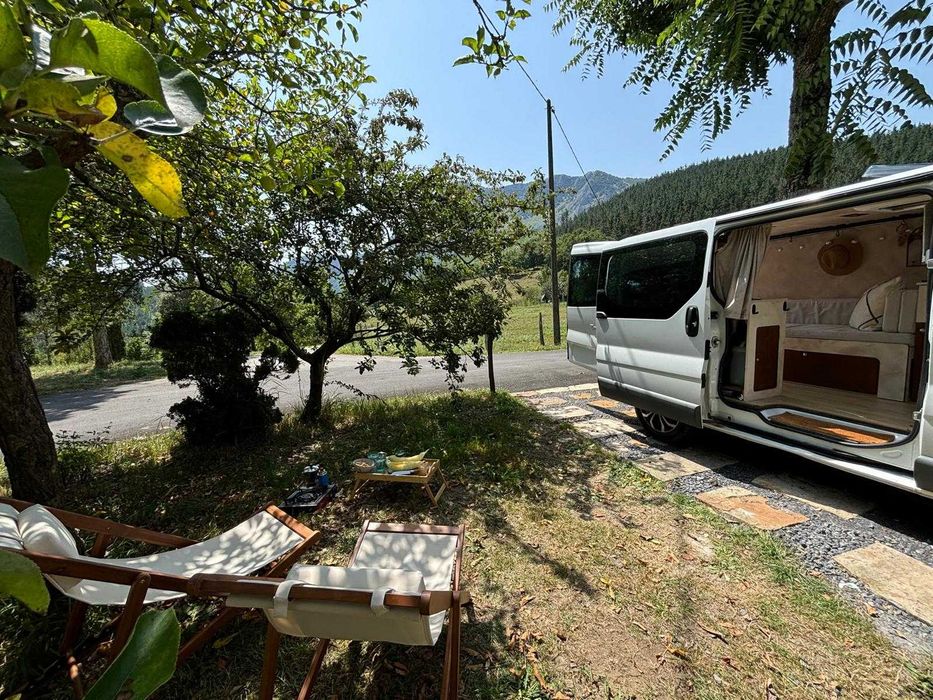 Renault Trafic Campervan (2012) – Fully Equipped & Ready for Adventure!