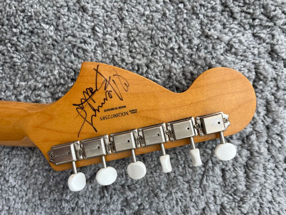 Guitarra Fender Mustang Vintera