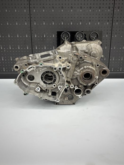 Dawca Części YAMAHA YZF250 R 06-09 Kartery Skrzynia Głowica Wał Cdi