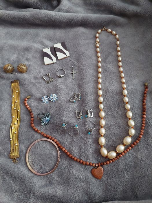 Ожерелье золотой песок