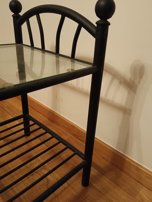 Mesa de cabeceira preta