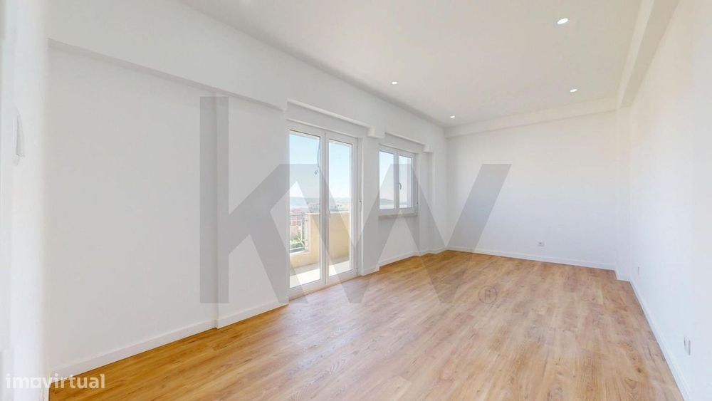 T3 Remodelado | 106 m2 | Último Piso | 3 Varandas | Vista Rio e Mar |