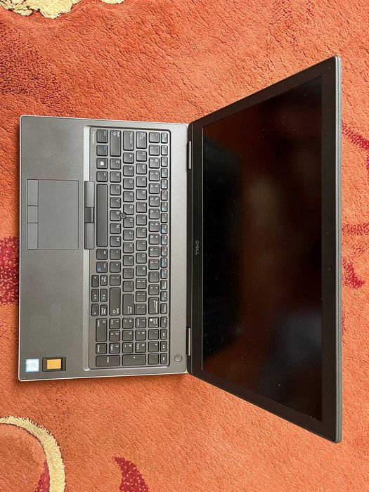 Ноутбук Dell Precision 7540 i5-9400H SSD 256GB 16GB Nvidia QADRO