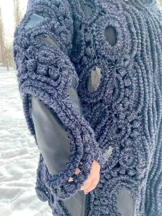 Роскошное вязаное пальто большого размера с сумкой