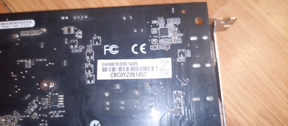 AMD Radeon HD 6670 1GB GDDR5 и AMD HD 6850