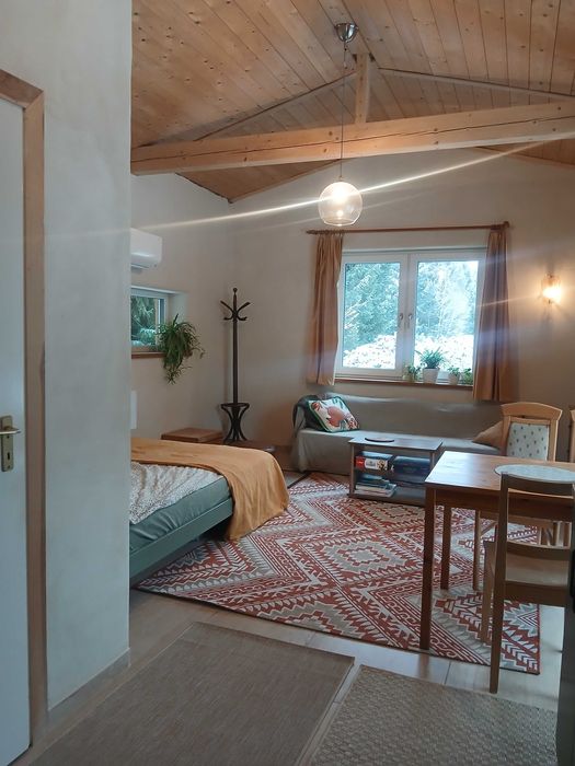 Mały domek na urlop pod lasem Nocleg