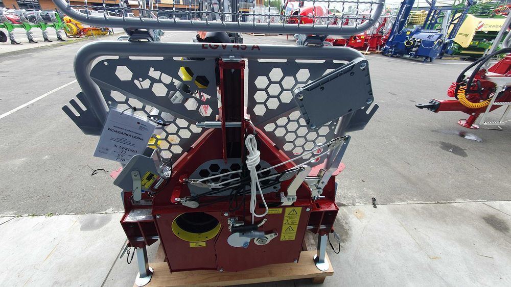 Wyciągarka leśna do drzewa TAJFUN EGV 45A - 45AHK - Pilot Elektryczny