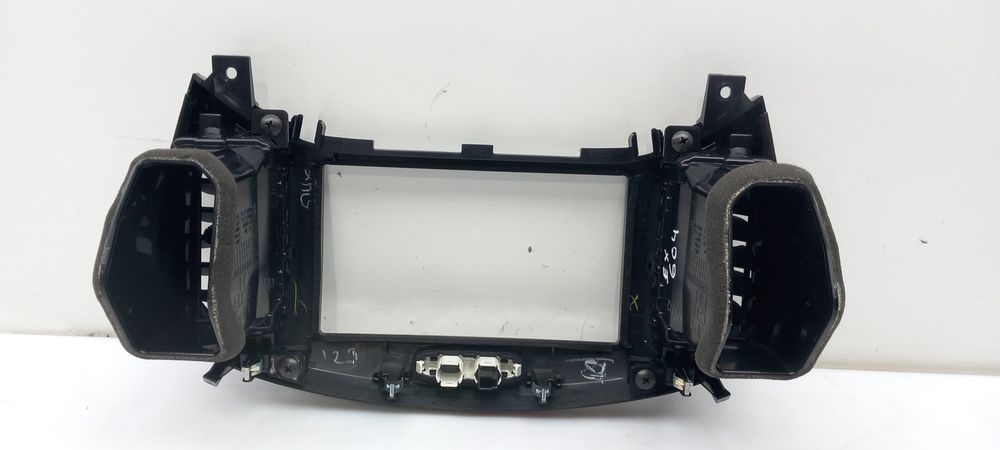 Moldura da consola central / rádio / aro NISSAN Juke (F15)