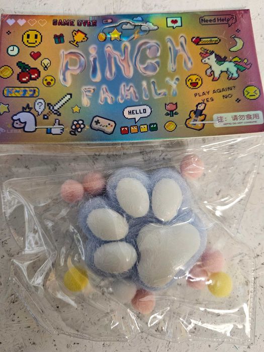 Таба лапка.
Антистресс лапка .
Сквиш таба лапка .
Антистресс лапка 
Ск