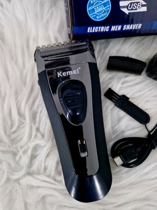 Maquina barbear nova