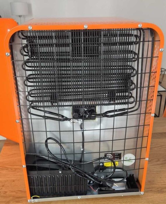 Lodówka FIRST AUSTRIA 40L pomarańczowa nowa