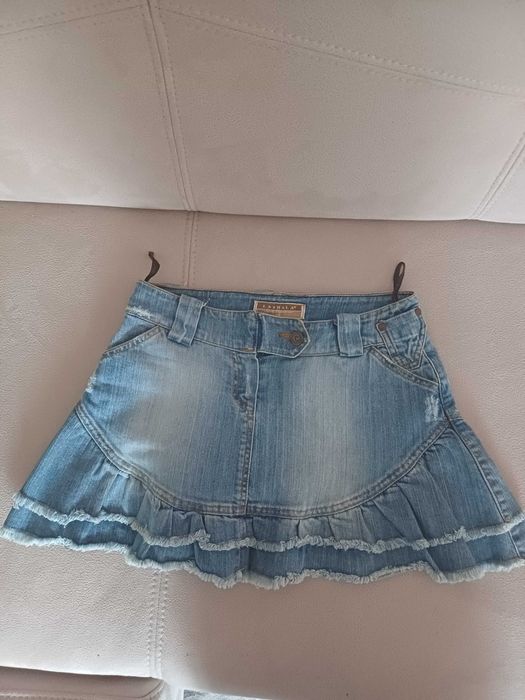 Spódniczki dżinsowe    Dwie różne r. 38 pas  .76cm