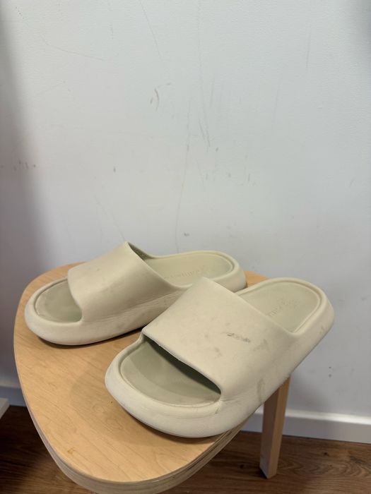 Chinelo borracha primark