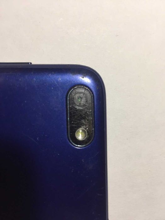Продам телефон Хуавей Y5.