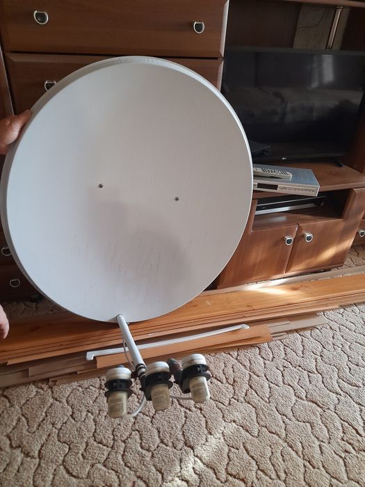 Продам спутниковую антенну