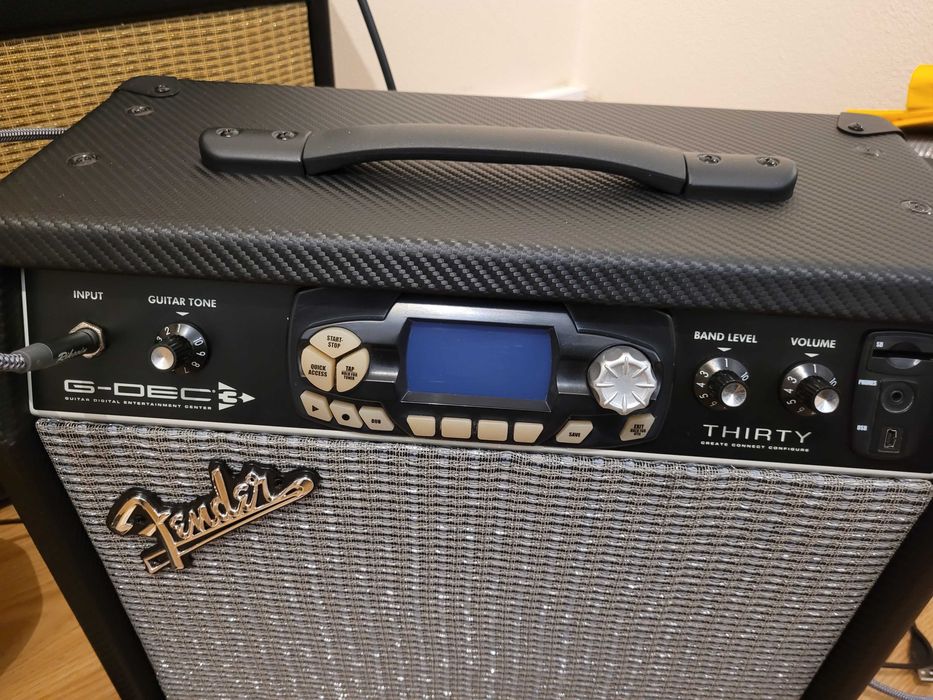 Combo de Guitarra Fender G-DEC3 Thirty 30W 1x10"