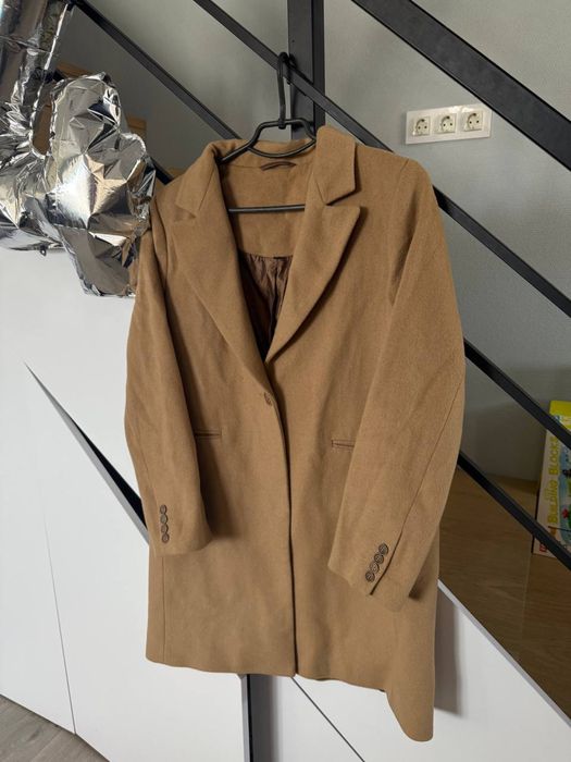 Жіноче пальто на осінь/весну