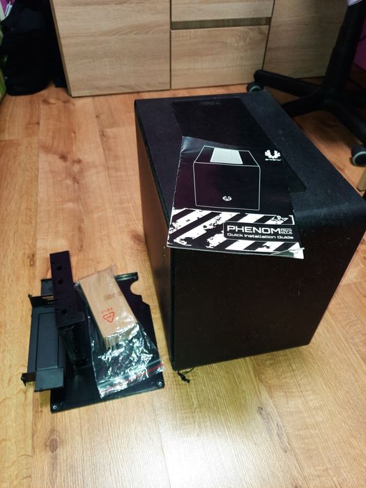 Obudowa BitFenix Phenom - komplet