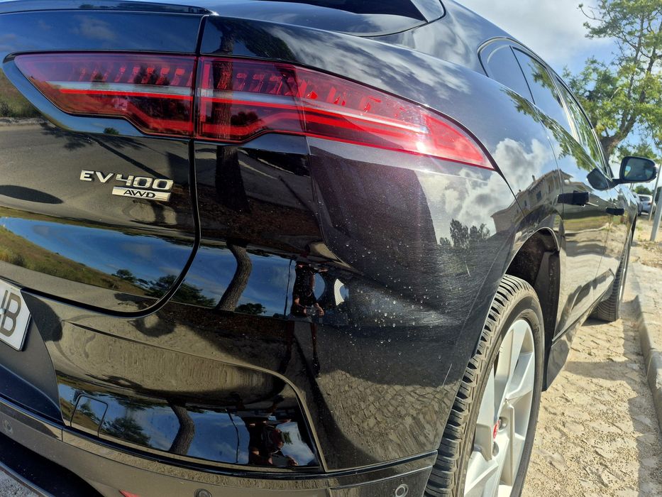 Jaguar I-PACE SE EV400 AWD | 400 cv | 70.000 km | Teto Panorâmico | Meridian