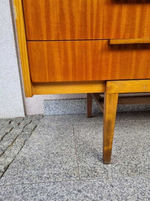 Biblioteczka Witryna Mezulanik Design PRL Lata 60 Czechosłowacja