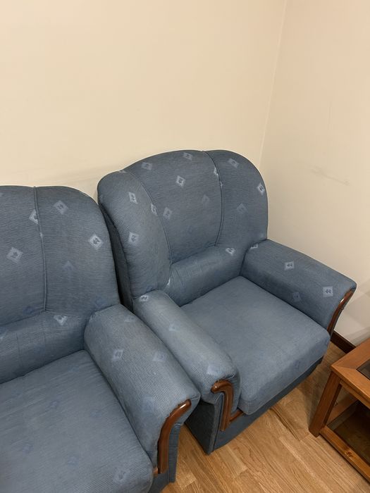 Conjunto sofá cama + 2 individuais