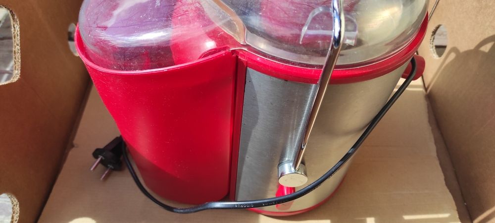 Sokowirówka SHG 700 W,mocna