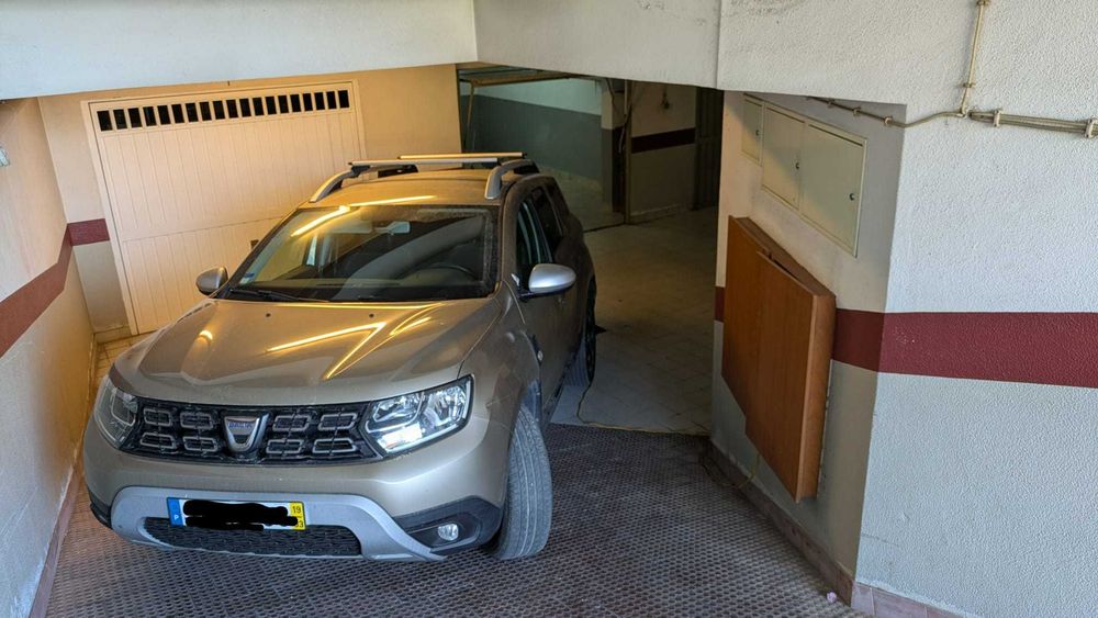 Garagem box para arrendamento
