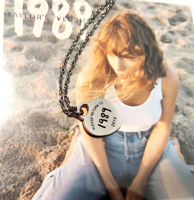 Naszyjnik wisiorek Taylor Swift 1989 serce serduszko