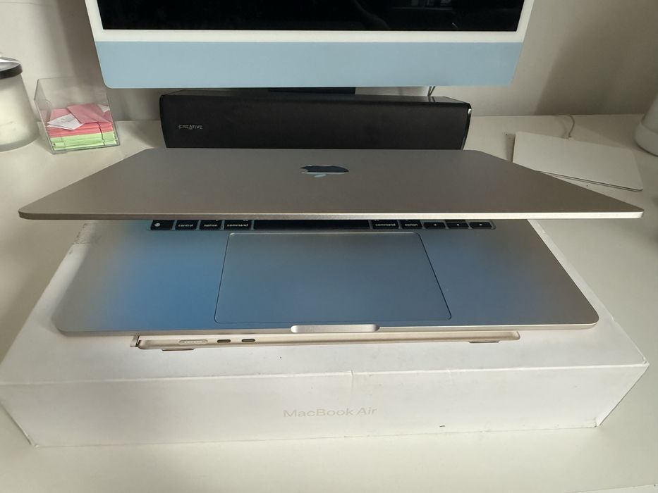 Macbook Air 15” M2 Starlight 8/256gb Stan Idealny Gwarancja 24 Miesiac