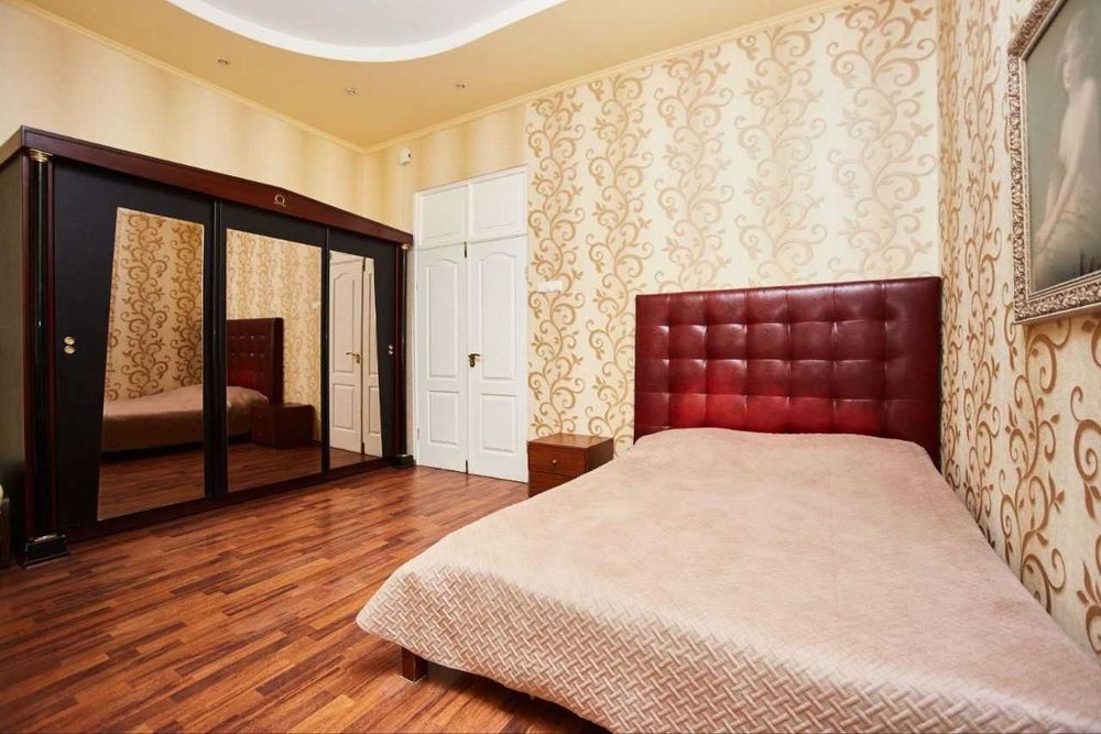 Сдам 1-комнатную квартиру Театральный переулок/ Горсад/ Оперный театр