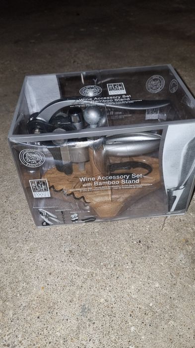 Kit Acessórios para vinho em bambu NOVO!