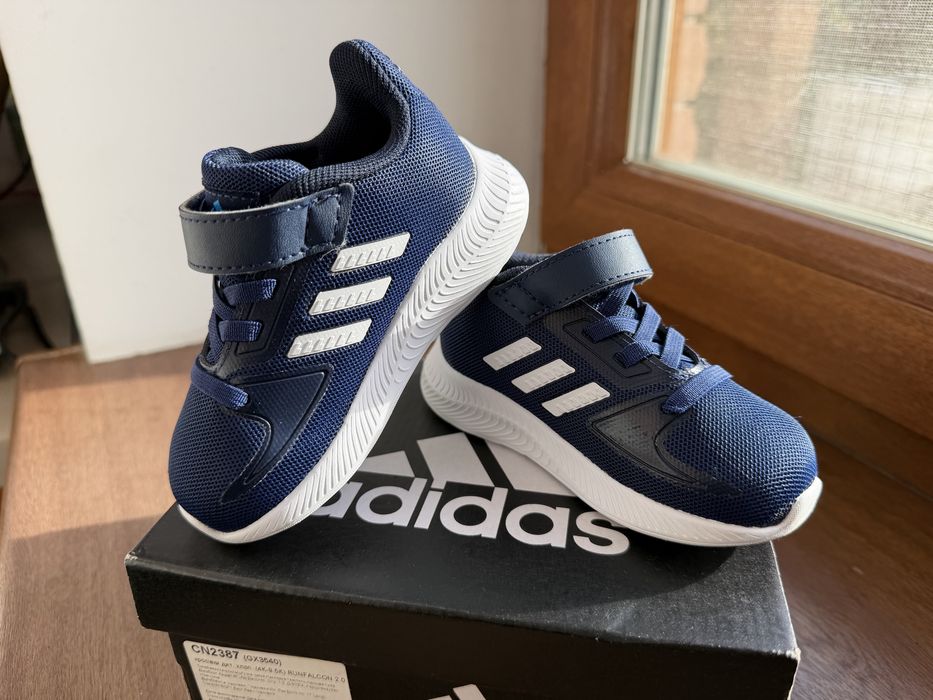 Дитячі кросівки Adidas 21 розмір