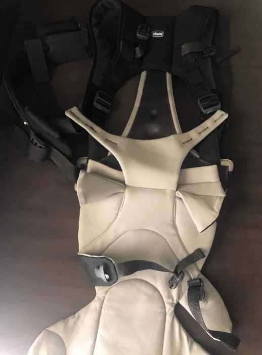 NOVO Marsúpio Close to You da CHICCO