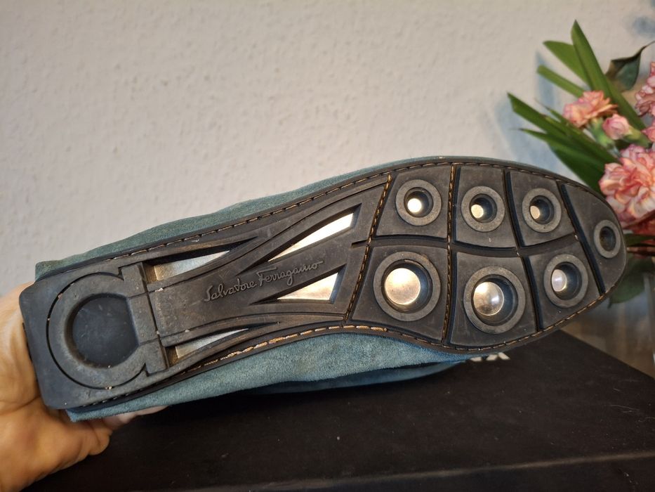 Salvatore Ferragamo  luksusowe loafersy damskie 38