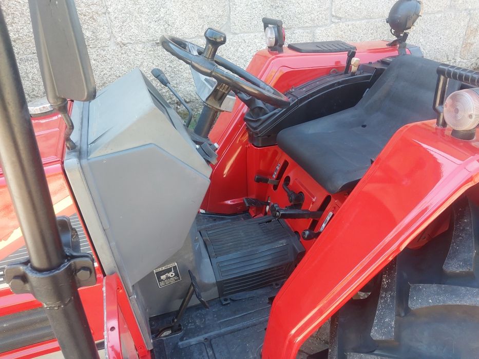 Trator Yanmar C/ Alfaias
