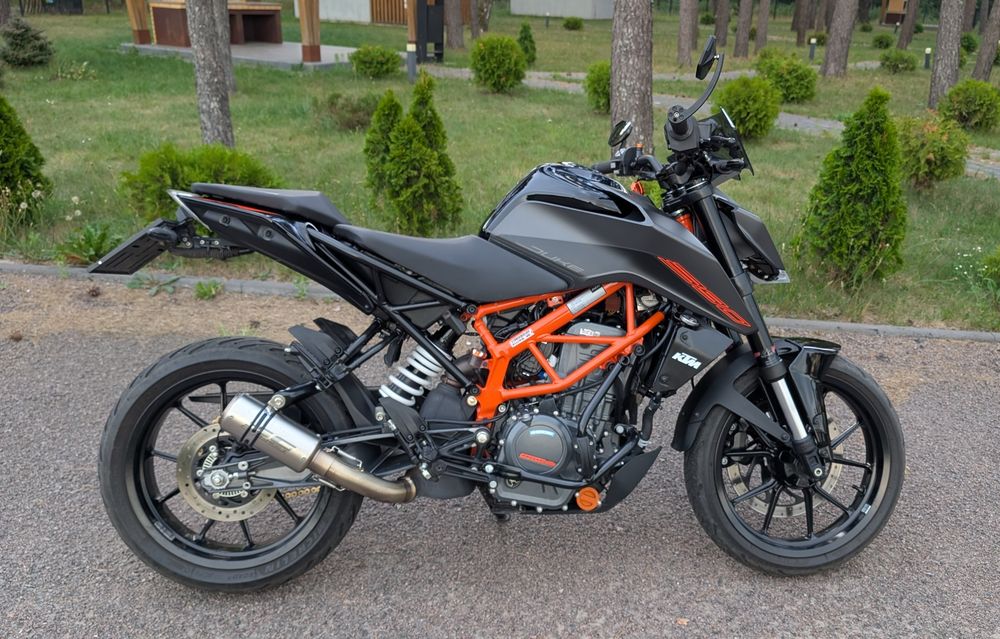 Мотоцикл KTM duke 390