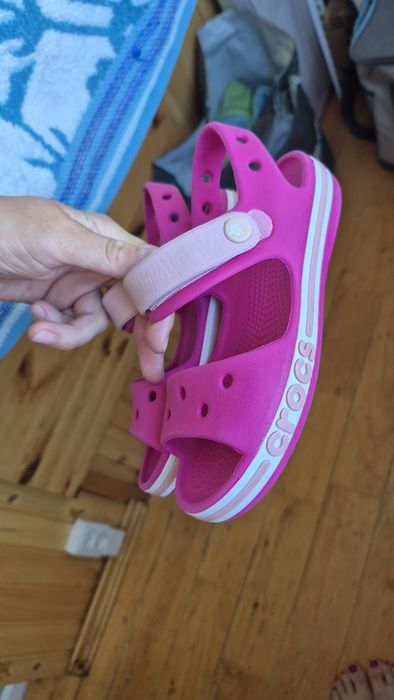 Сандалі CROCS для дівчинки