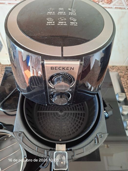 Air Fryer Becken 2,5 l com 3 acessórios. Como nova.