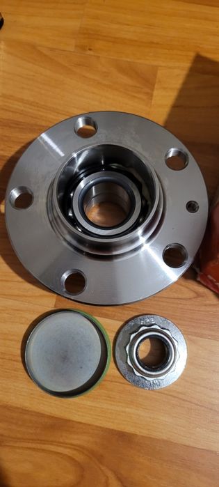 Zestaw łożyska koła