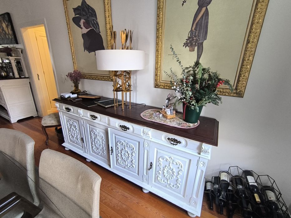 Móvel aparador antigo